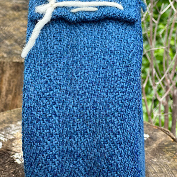 Wadenwickel pflanzengefärbt INDIGO Reenactment